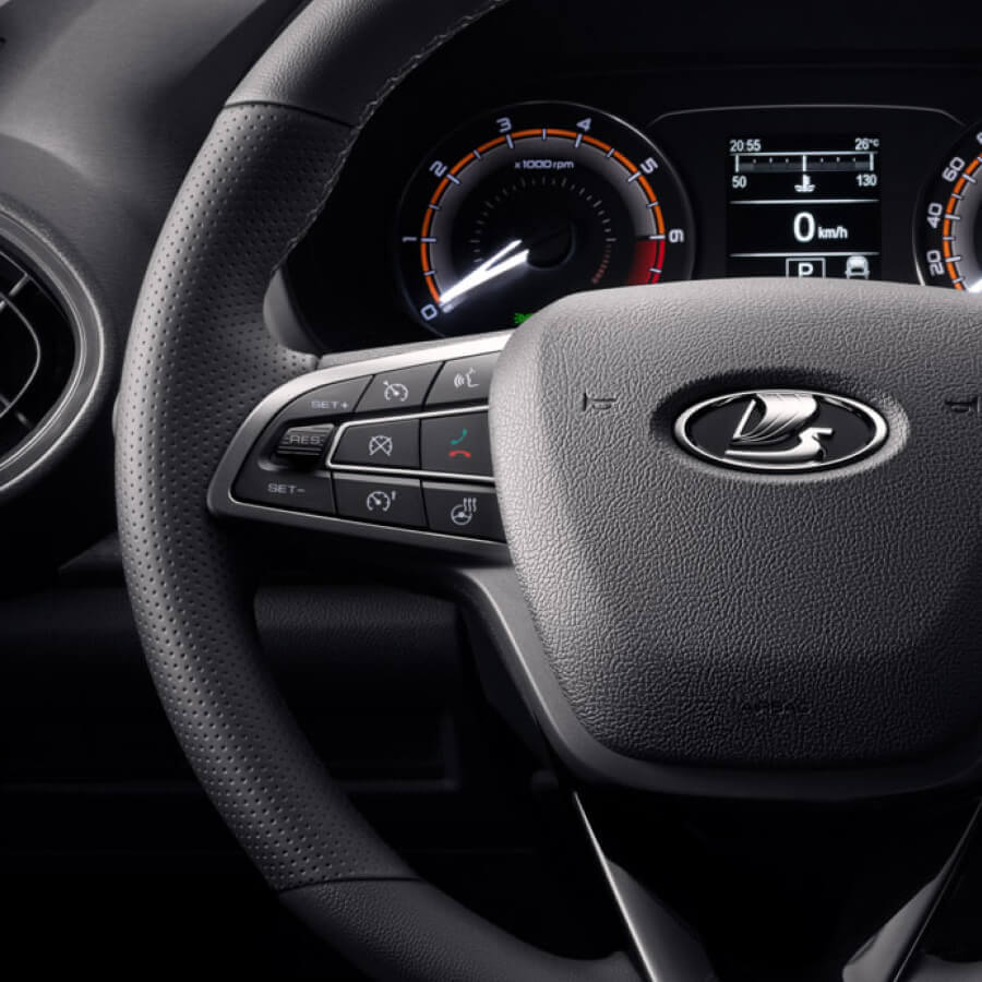 Рулевое колесо с кожаной отделкой и подогревом