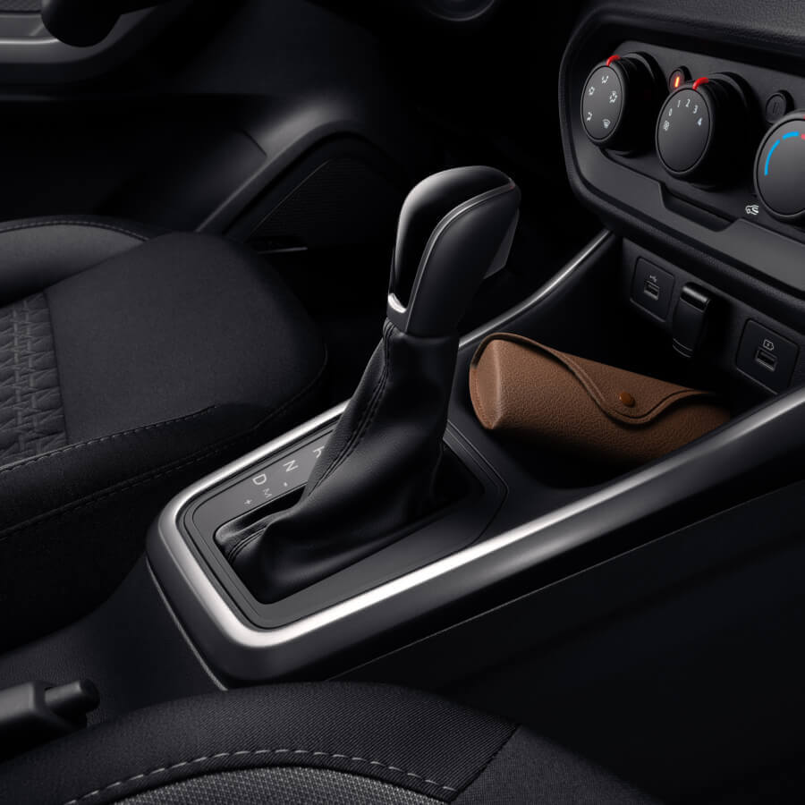 Кожаная отделка рычага переключения передач